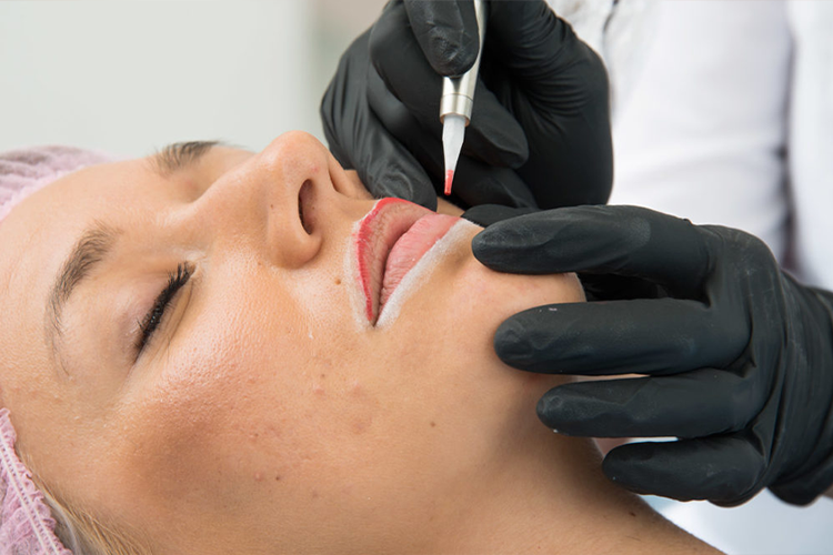 Mersin Kalıcı Makyaj Uzmanlığı Kursları 0-530-304-9898