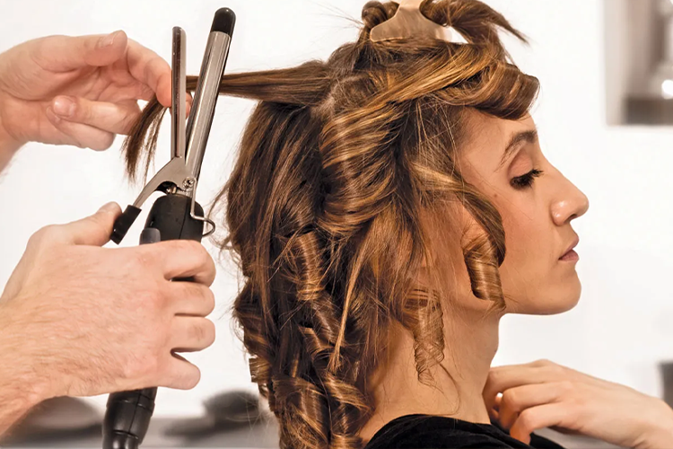 Sivas Bayan Kuaförlüğü Kursları 0-530-304-9898